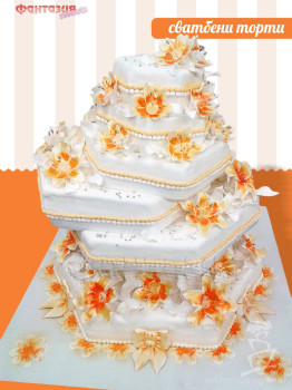 Сватбена торта на шест етажа с цветя