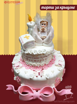 Торта за кръщене на момиче на два етажа с ангелче
