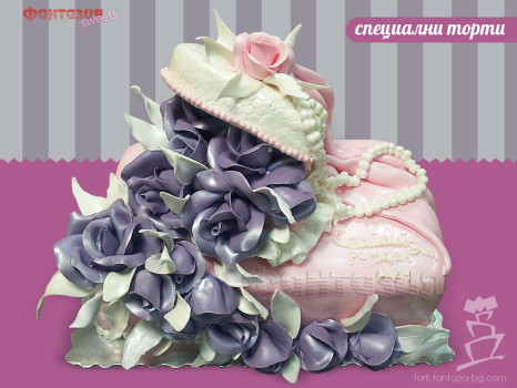 Специална торта Кутия с цветя и перли
